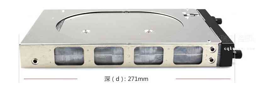 ICOM航空电台后面